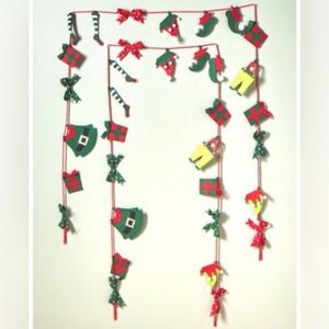 Set of 4!  9 Ft. Elf Clothes Laundry Garland‎ Christmas Tree Mantel Decoration